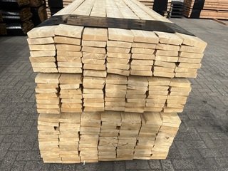 Ca. 49x Houten planken